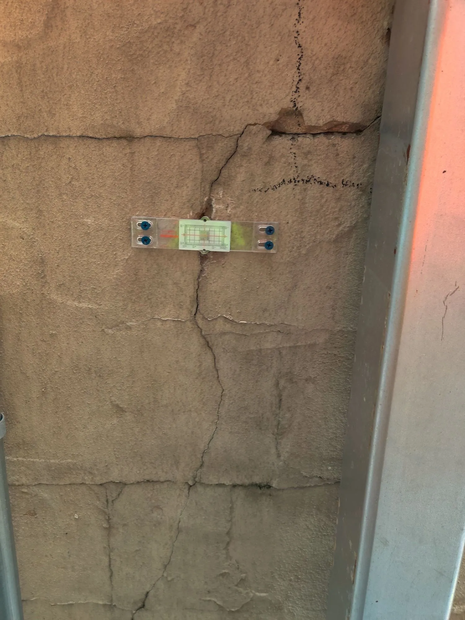 Manual Crack Gauge (Tell-Tale)
