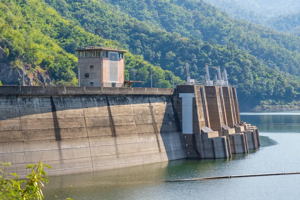 Concrete dam and spillway with instrumentation