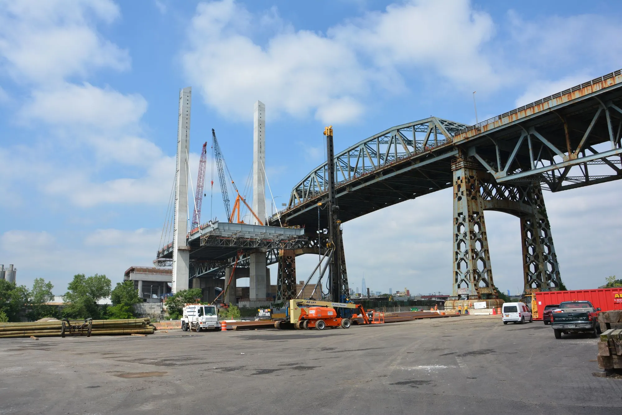 Cable-stayed towers of the new Kosciuszko Bridge over Newtown Creek